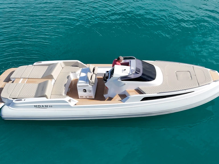 Pronájem Polotuhá loď v Castellammare del Golfo -Noah 33 CABIN