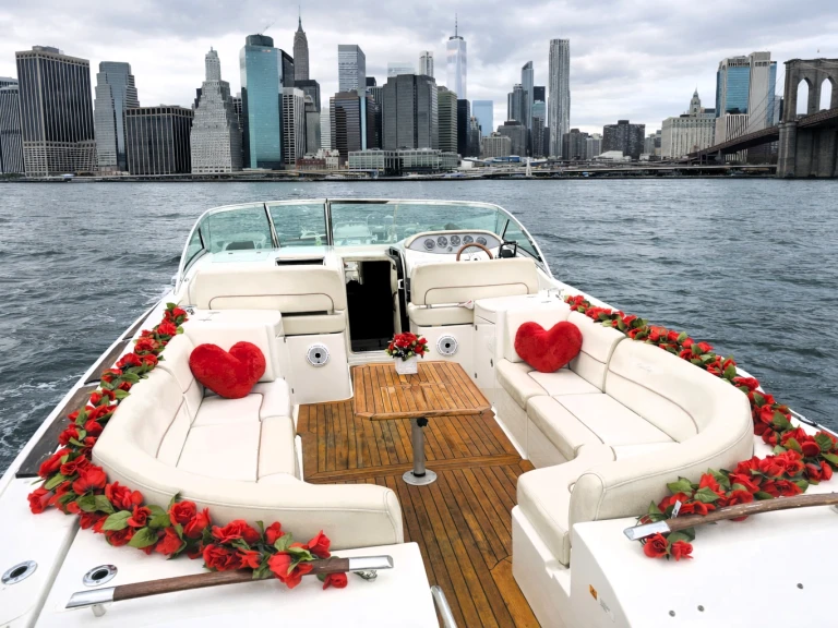 Pronájem Jachta v Manhattan -Chris Craft Corsair 36 Usa Edition