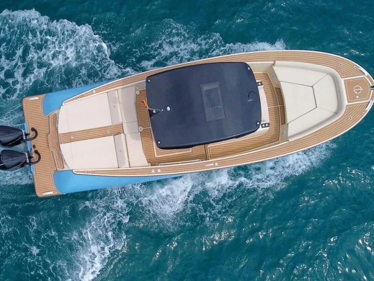 Pronájem Motorová loď v Amalfi  -Lilybaeum Yacht Lipari 31
