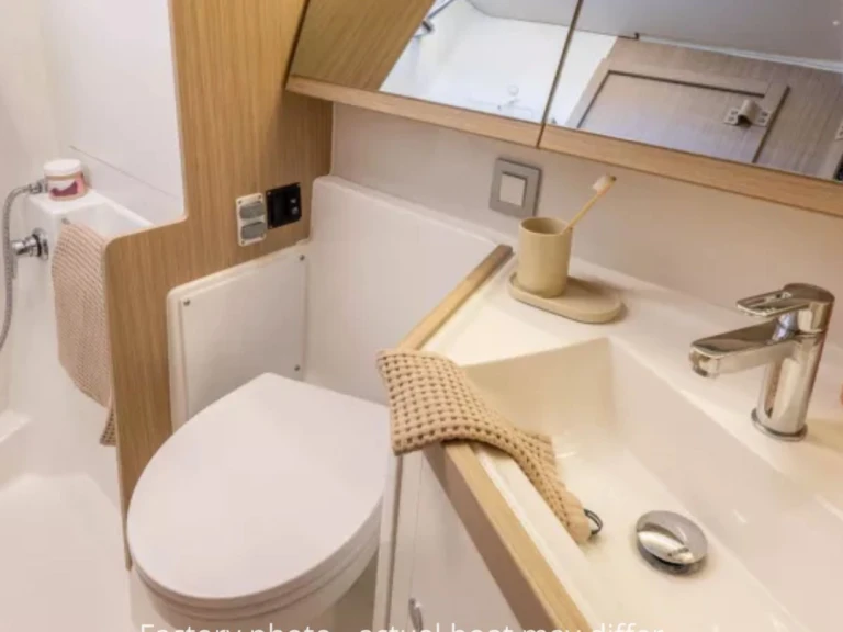 Pronájem Plachetnice Bénéteau s licencí