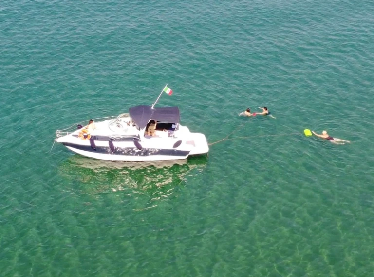 Pronájem jachty v Santa Marinella -Sea Ray Sea Ray 240 na Samboatu