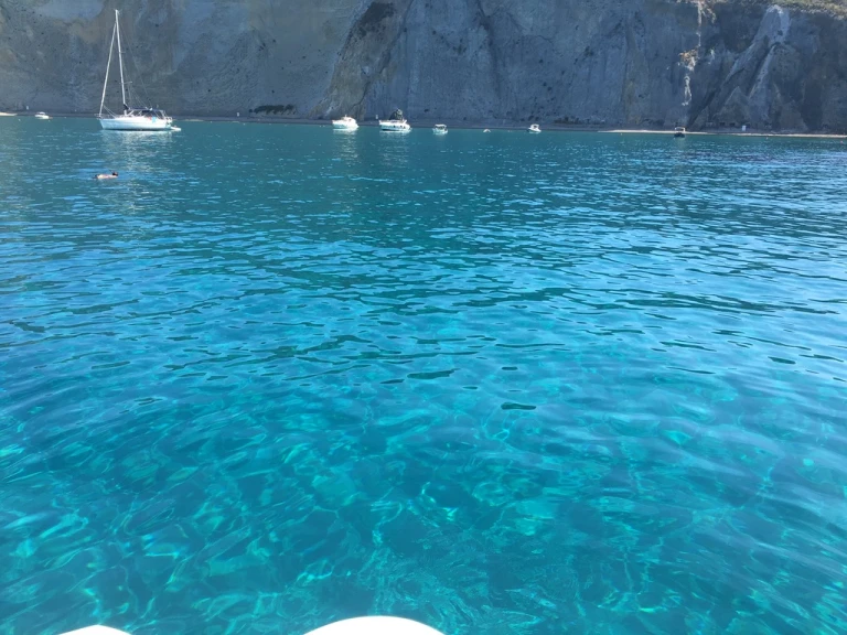 Pronájem Motorová loď v Santa Marinella -Sea Ray Sea Ray 240