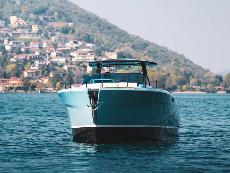 Pronájem lodi Palau lákavé ceny Astor 36