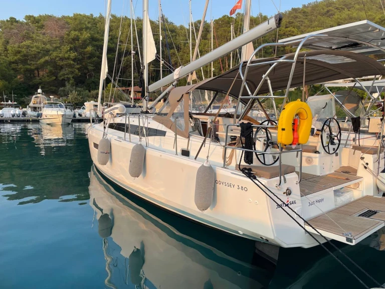 Pronájem Plachetnice v Göcek  -Jeanneau Sun Odyssey 380