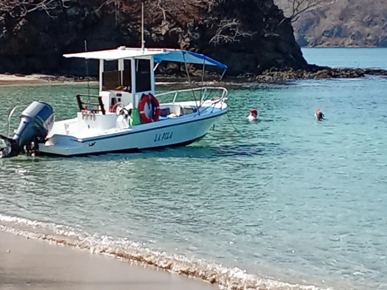 Pronájem lodi Guanacaste lákavé ceny 1998