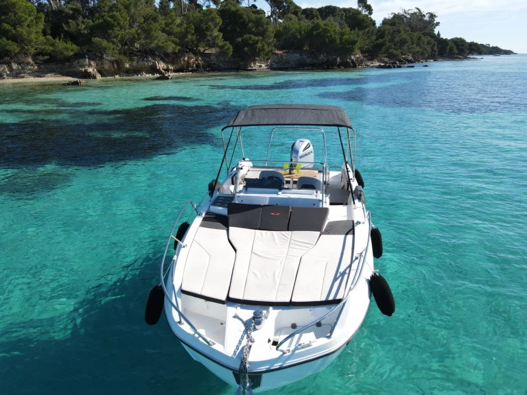 Pronájem lodi Bénéteau Flyer 7.7 SUNdeck v Mandelieu-la-Napoule na Samboatu