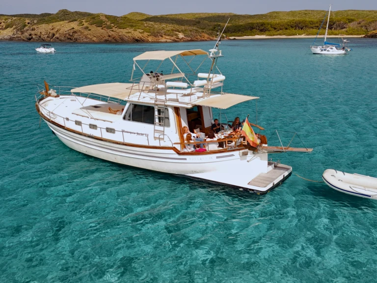 Pronajmout si Menorquin-Yachts Menorquin Yachts 150 Fly v Mahon