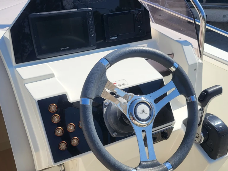 Pronájem lodi Pacific Craft Pacific Craft 670 Open v Le Barcarès na Samboatu