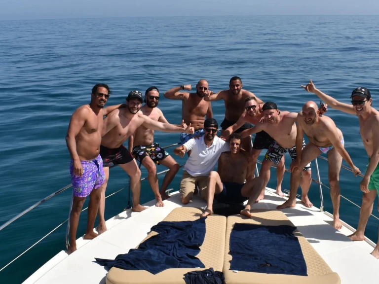 Princess v45 jednotlivci a charterové společnosti v Marbella