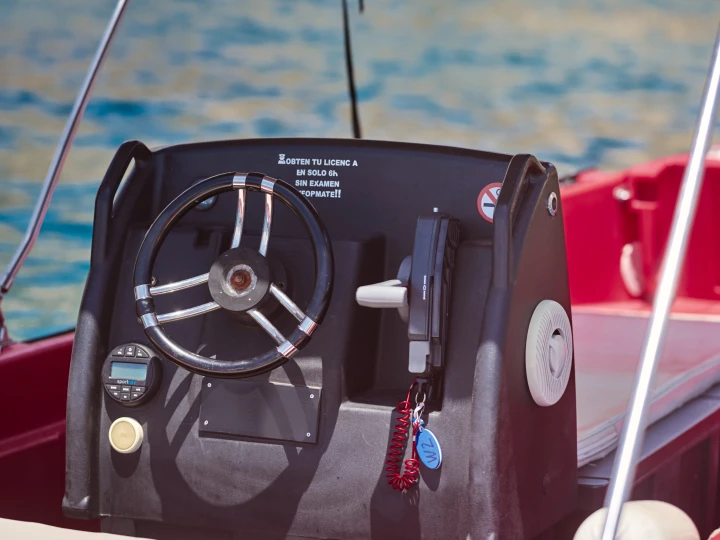 Pronájem lodi Whaly Whaly 500 v Altea na Samboatu