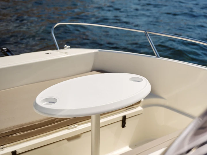 Quicksilver Activ 605 Open jednotlivci a charterové společnosti v Altea