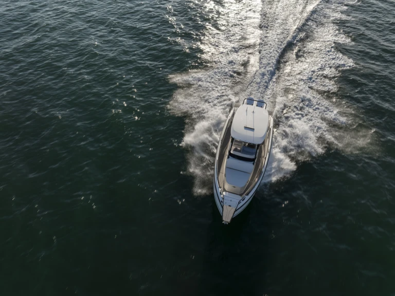 Pronajmout Motorová loď se skipperem či ne Navan v Puerto Campomanes Greenwich