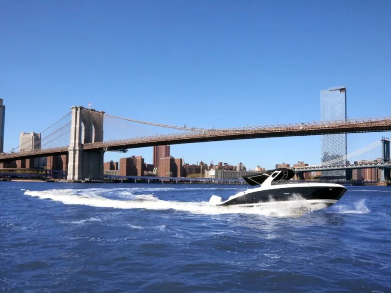Pronájem lodi Sea Ray Sea Ray 270 SDX v New York (City) na Samboatu