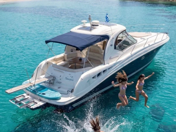 Pronájem Motorová loď Sea Ray s licencí