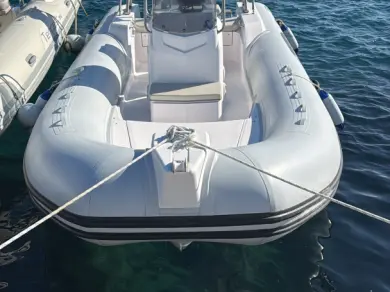 Pronajmout si Capelli F130LA v Roses