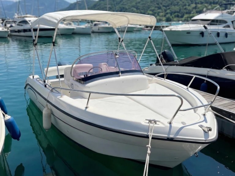 Pronájem lodi Everset EVEREST SUNDECK 584 v Aix-les-Bains na Samboatu