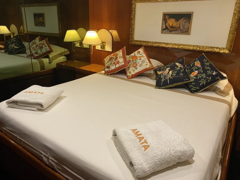 Pronájem jachty v Rosignano Solvay-Castiglioncello -DIANO Fly na Samboatu