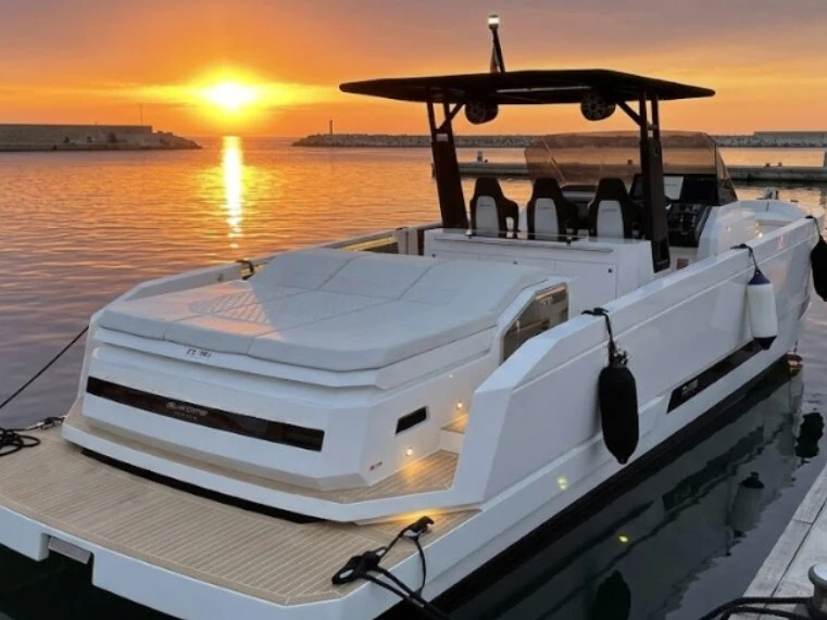 Pronájem jachty v Pozzuoli -De Antonio DE ANTONIO D36 na Samboatu