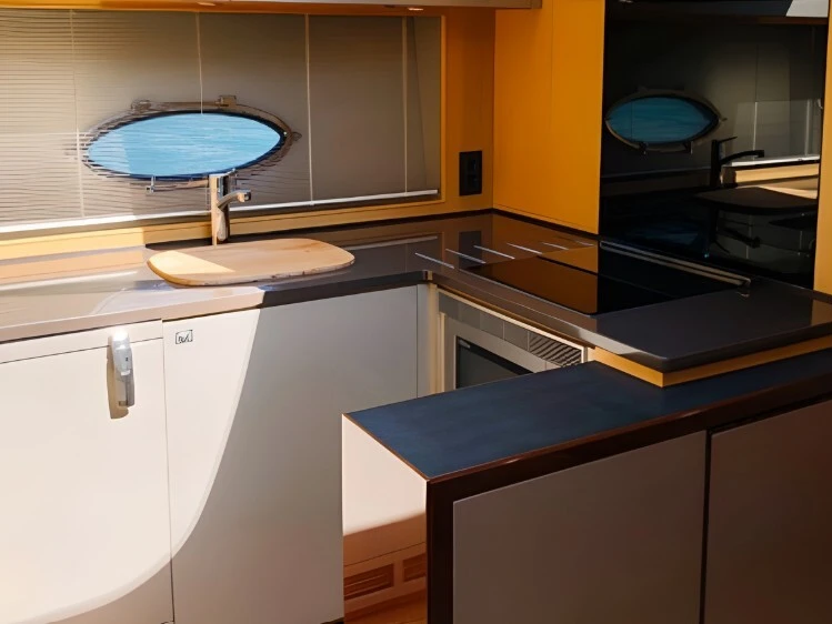 Pronájem lodi Castellammare di Stabia lákavé ceny Princess 52 Fly