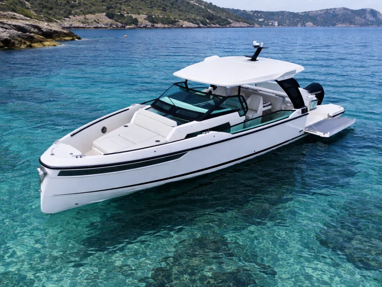 Pronájem Motorová loď Saxdor s licencí