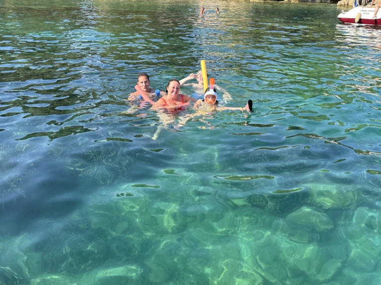 Pronajmout si Quicksilver Activ 755 Sundeck v Mandelieu-la-Napoule