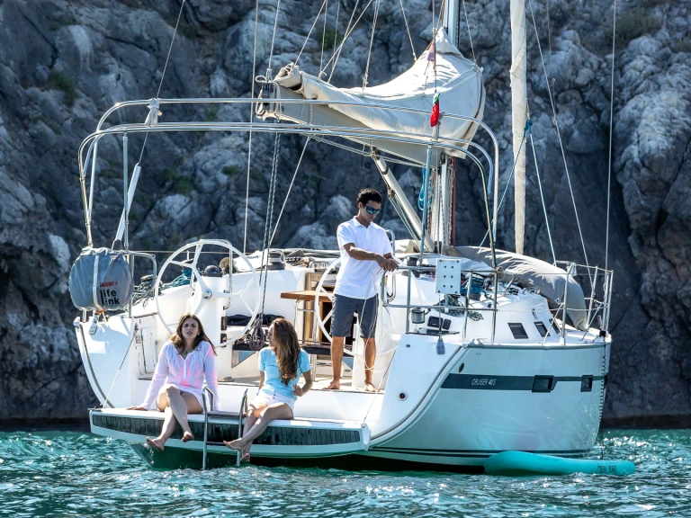 Pronájem jachty v Sines -Bavaria Bavaria 40 Cruiser na Samboatu