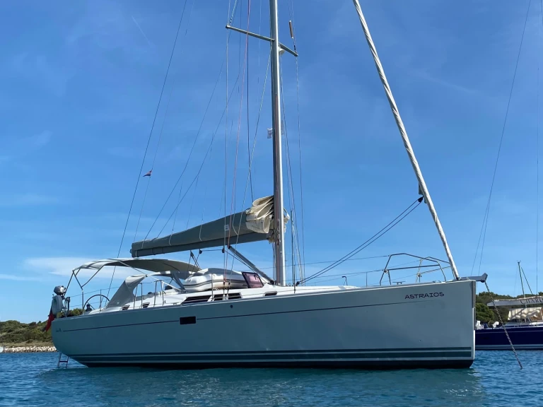 Pronájem lodi Pula lákavé ceny Hanse 430e