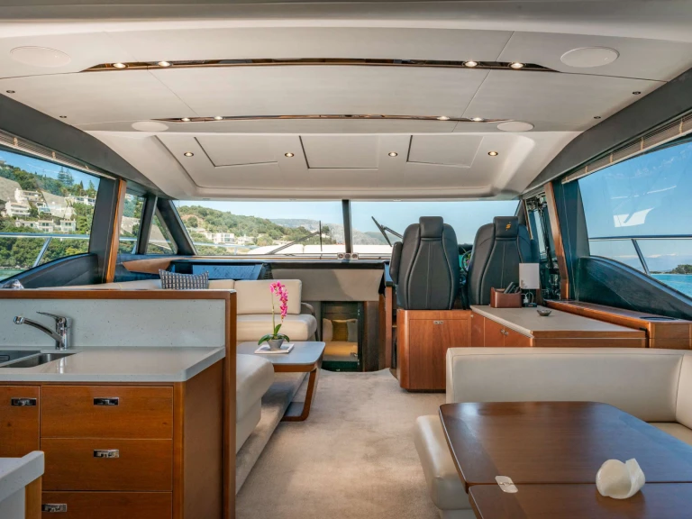 Pronájem lodi Princess, UK FAR &amp; AWAY v Gouvia na Samboatu