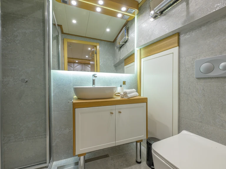  Motoryacht Belgin Sultan jednotlivci a charterové společnosti v Fethiye