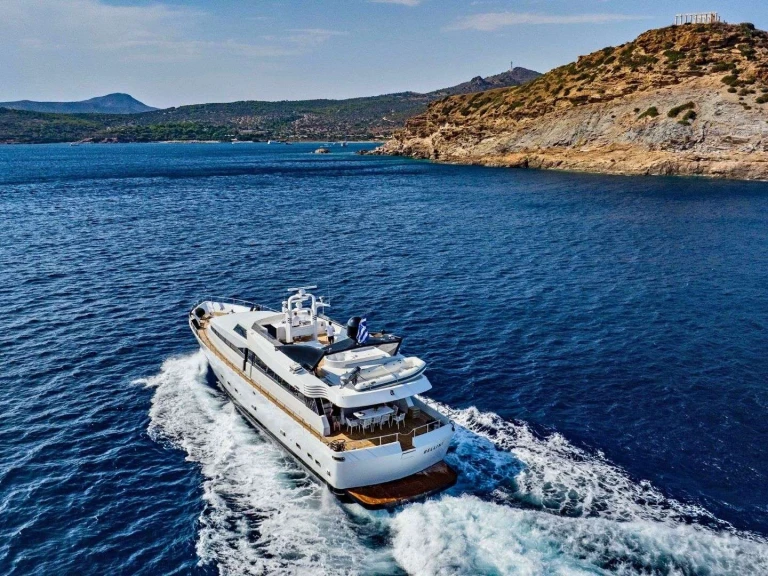 Cantieri di Pisa, Italy BELLINI jednotlivci a charterové společnosti v Řecko