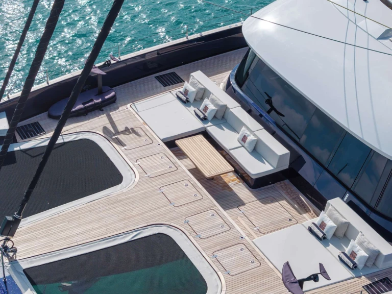 Pronajmout si Sunreef Belldia v Olbia