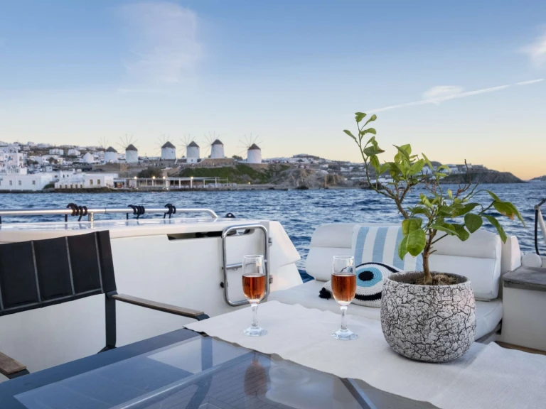 Pronájem Jachta v Mykonos (ostrov) -Ferretti ARABELLA