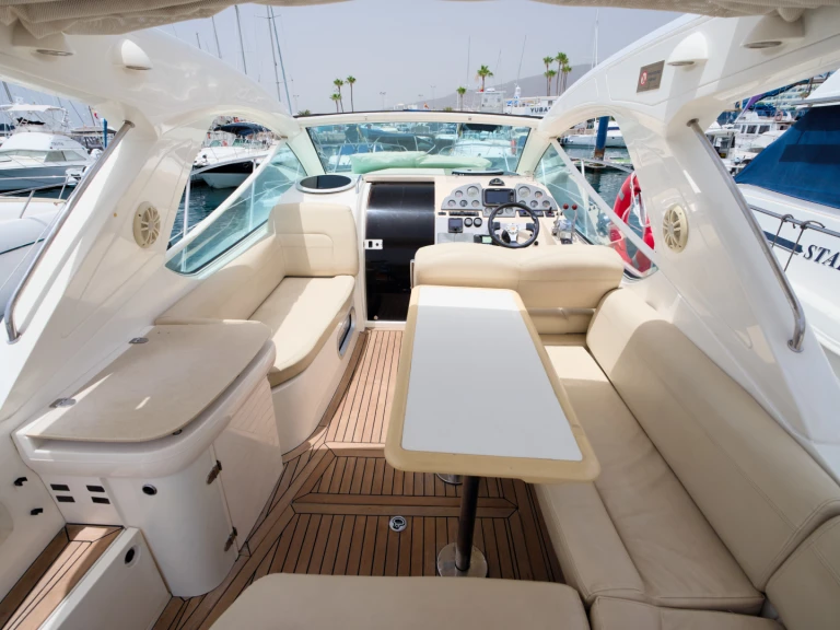 Motorová loď k pronájmu v Adeje za nejlepší cenu