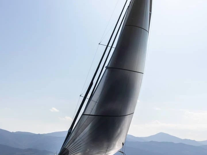 Jeanneau Jeanneau 60 jednotlivci a charterové společnosti v Bari