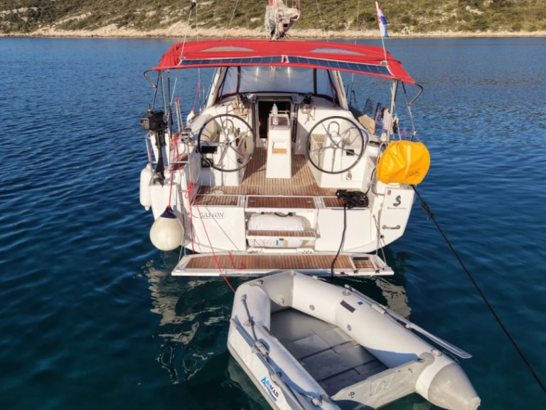 Pronájem lodi Bénéteau Oceanis 35 v Split na Samboatu