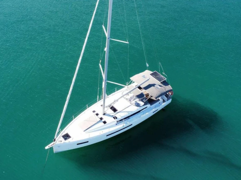 Pronájem lodi Keramotí lákavé ceny Sun Odyssey 490