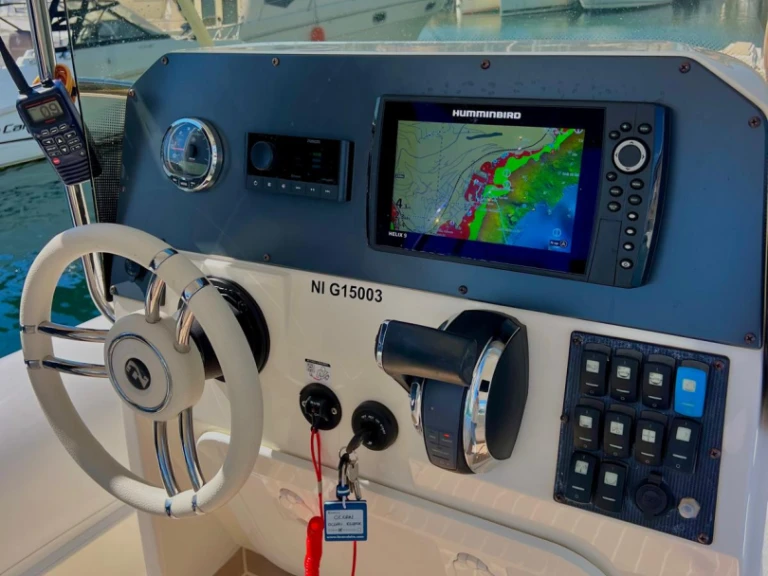 Pronajmout Polotuhá loď se skipperem či ne Nuova Jolly v Saint-Jean-Cap-Ferrat