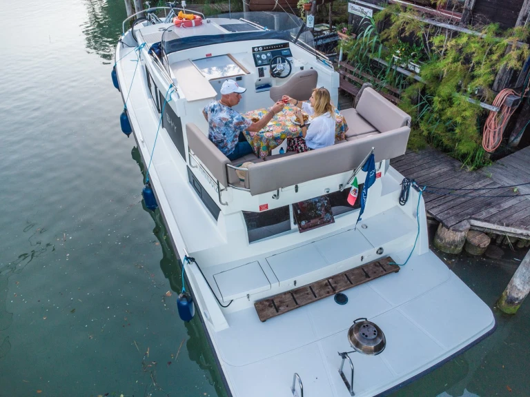 Pronájem Jachta v Casale sul Sile -Balt-Yacht Balt 37 Grand