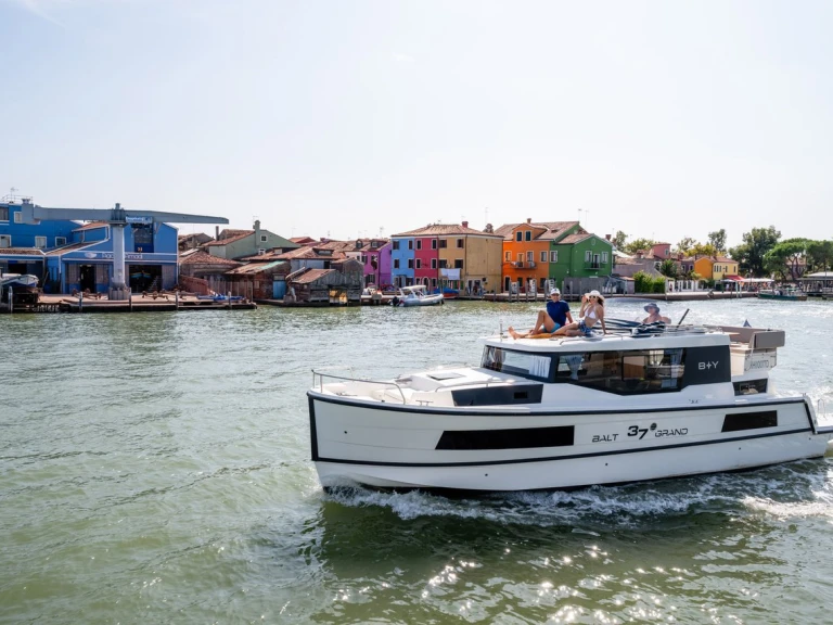 Pronájem lodi Balt-Yacht Balt 37 Grand v Casale sul Sile na Samboatu