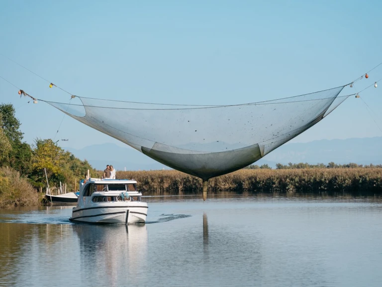 Pronájem lodi Houseboat Holidays Italia S.R.L. Minuetto 6 v Casale sul Sile na Samboatu