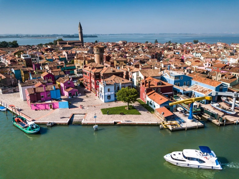 Pronajmout Jachta se skipperem či ne Houseboat Holidays Italia S.R.L. v Casale sul Sile