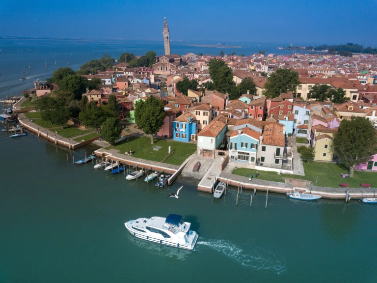 Pronajmout Jachta se skipperem či ne Houseboat Holidays Italia S.R.L. v Casale sul Sile
