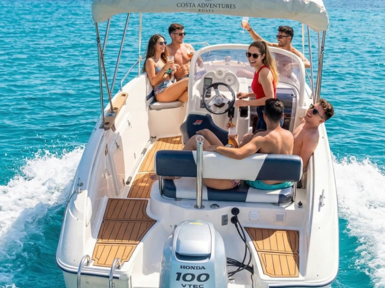 Pronájem lodi Torrevieja lákavé ceny Quicksilver 600 Commander