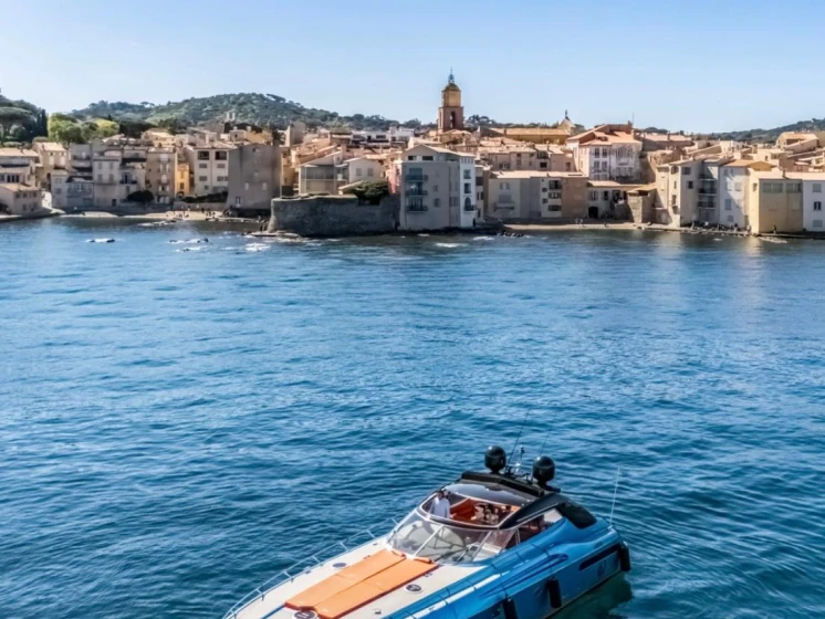 Pronájem lodi Saint-Tropez lákavé ceny Predator 63