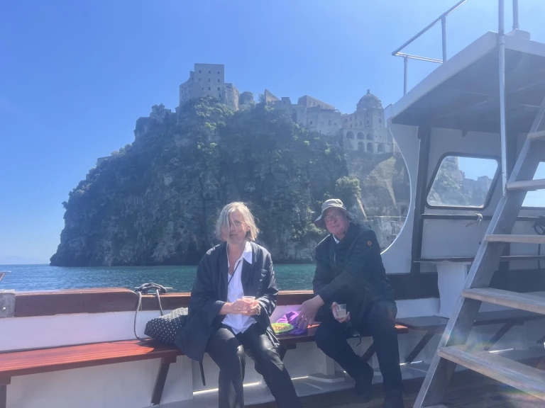 Motorová loď k pronájmu v Porto di Forio za nejlepší cenu