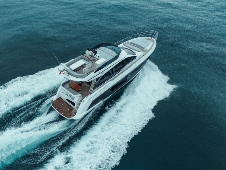 Azimut Azimut 53 Fly jednotlivci a charterové společnosti v Palma de Mallorca