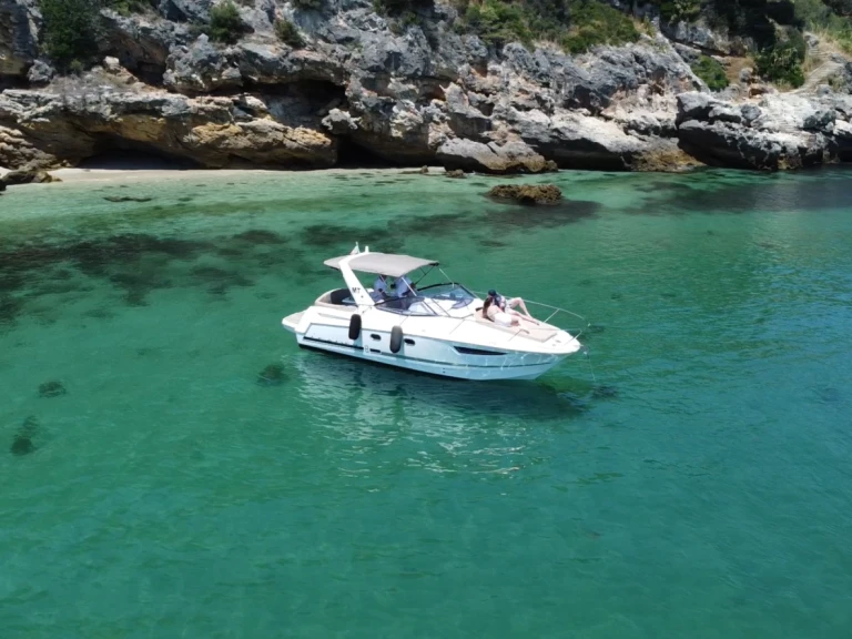 Motorová loď k pronájmu v Marina de Tróia za nejlepší cenu