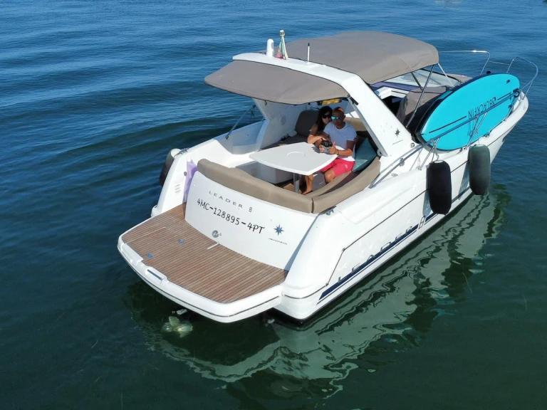 Pronájem lodi Marina de Tróia lákavé ceny Leader 8