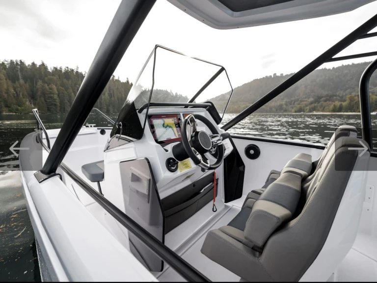 Axopar 22 Spyder jednotlivci a charterové společnosti v Trogir