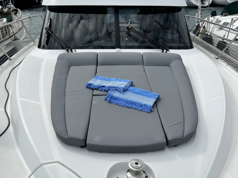 Pronajmout si Bénéteau Antares 36 Millenium v Argeles